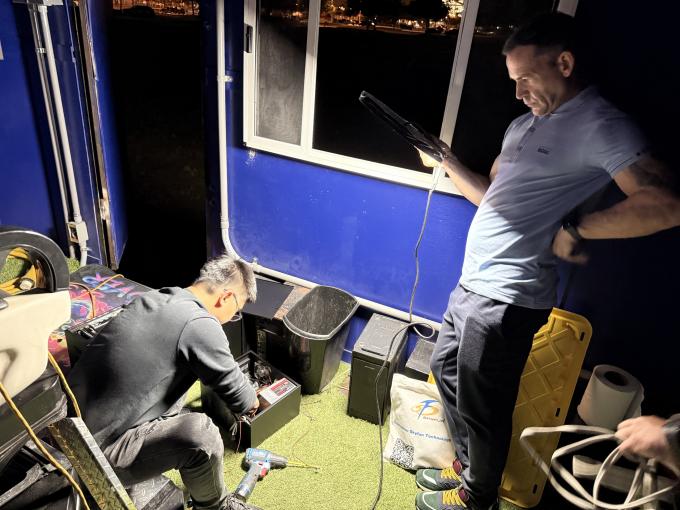 最新の会社ニュース 万博のドアは閉まったが、我々はまだ終わっていなかった：駐車場救出作戦  1